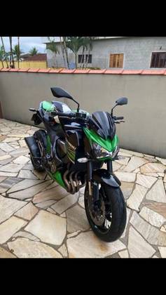 KAWASAKI Z800 KAWASAKI Z800